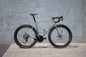 bike model image